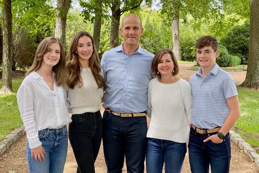 Carlos Ramón and Family